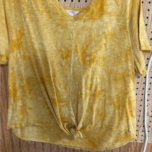 Terra & Sky Mustard Tie-Dye Short Sleeve Top